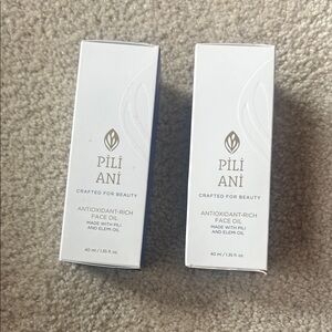 Pili Ani - 2 Face Oils - nwt and sealed